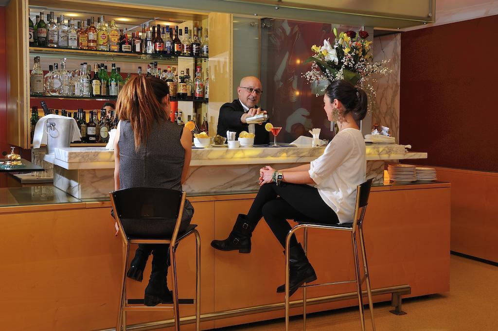 Ariosto Hotel Милано Екстериор снимка